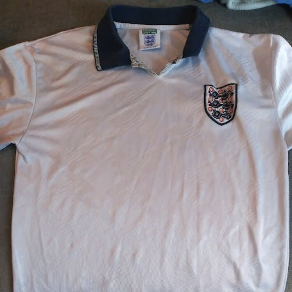 England 1996 MNT World Cup Soccer Men's Small Jersey Scorecard Retro